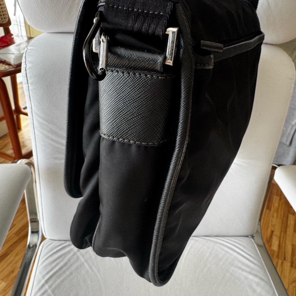 Prada Black Men's Messenger Bag -  Excellent condition, used very little times, - Picture 5 of 6